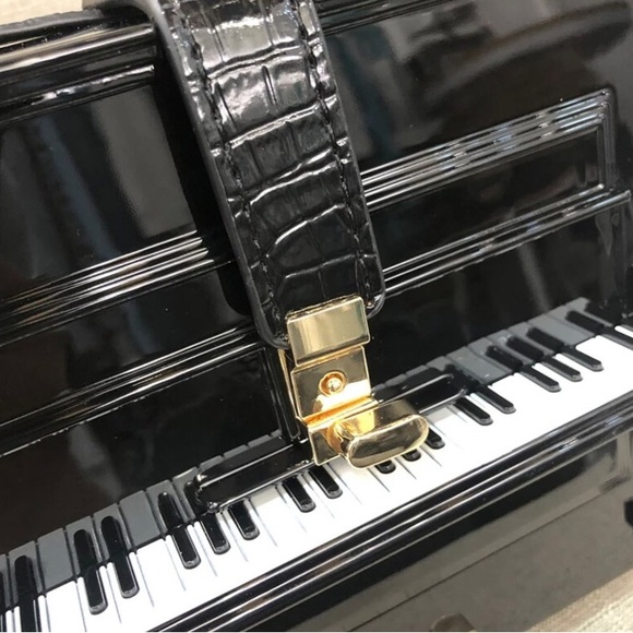 White available - Piano 🎹 Clutch - Picture 4 of 4